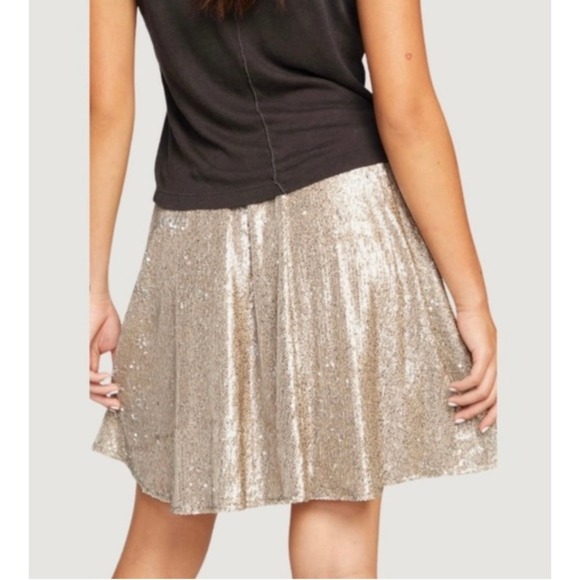 Chaser Sequin Skirt Party‎ Mini Skater Elastic Waist Sparkly Silver S NWT - Picture 2 of 11